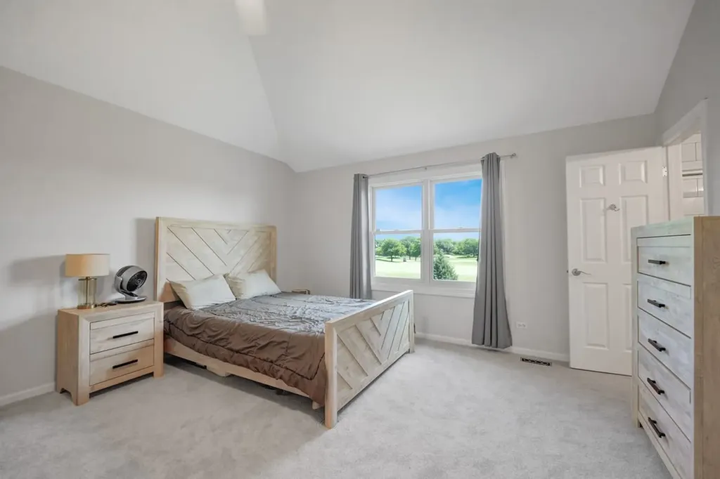 1564 White Eagle Drive Naperville IL 60564