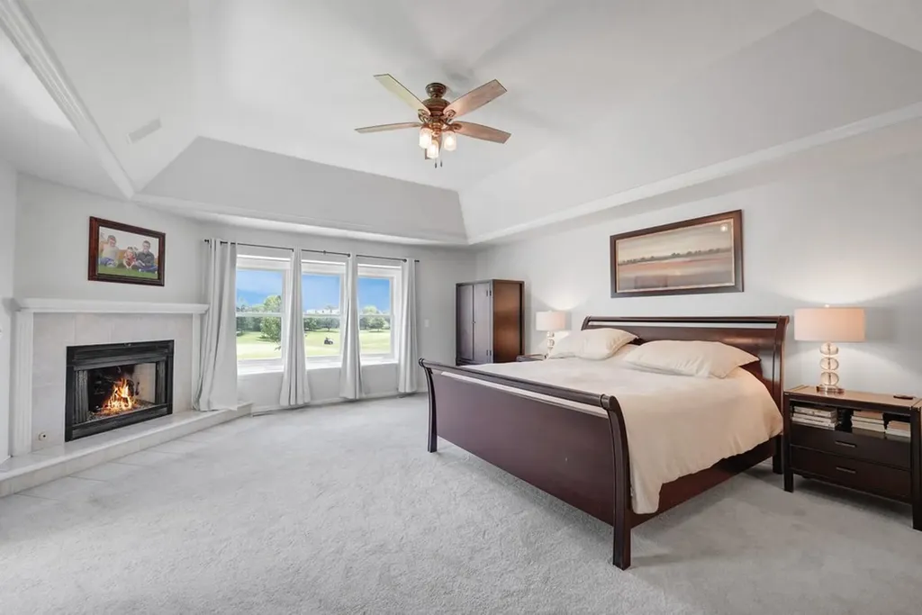 1564 White Eagle Drive Naperville IL 60564