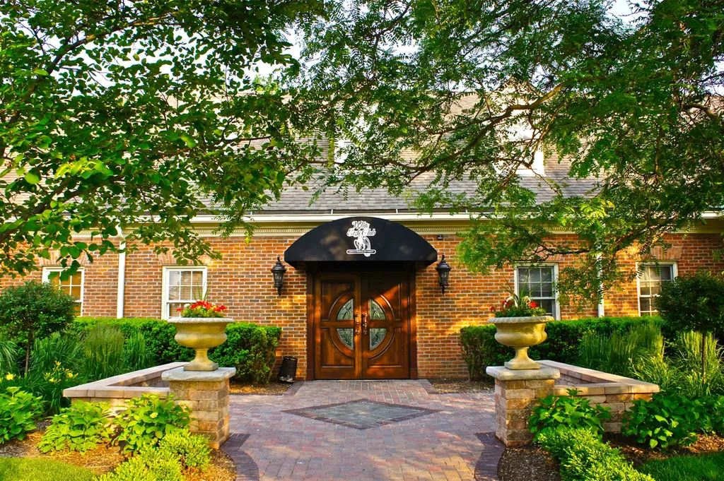 1564 White Eagle Drive Naperville IL 60564