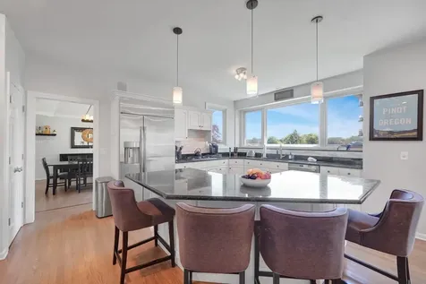 1564 White Eagle Drive Naperville IL 60564