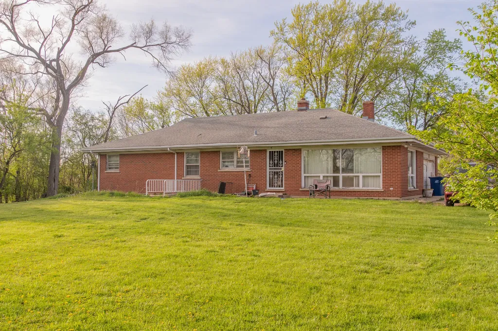 21472 West Il Route 22 Lake Zurich IL 60047