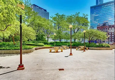 10 East Ontario Street Chicago IL 60611