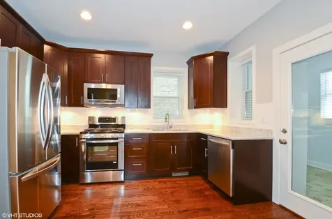 4522 North Artesian Avenue Chicago IL 60625