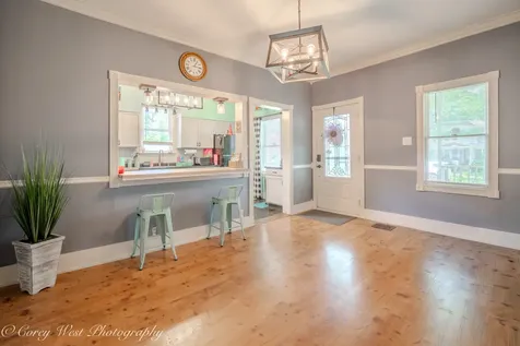 320 East High Street Sycamore IL 60178