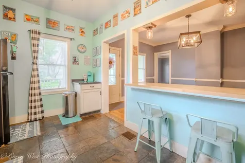 320 East High Street Sycamore IL 60178