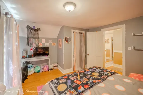 320 East High Street Sycamore IL 60178