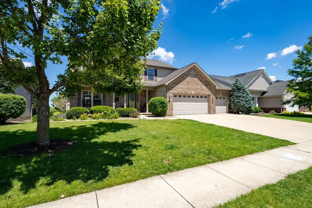 3914 Brookline Lane Bloomington IL 61705