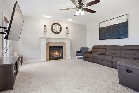 3914 Brookline Lane Bloomington IL 61705