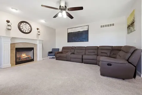 3914 Brookline Lane Bloomington IL 61705