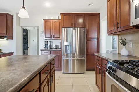 3914 Brookline Lane Bloomington IL 61705