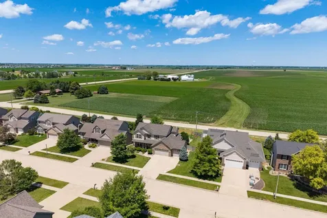 3914 Brookline Lane Bloomington IL 61705