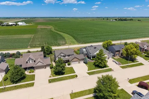 3914 Brookline Lane Bloomington IL 61705