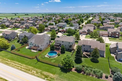 3914 Brookline Lane Bloomington IL 61705