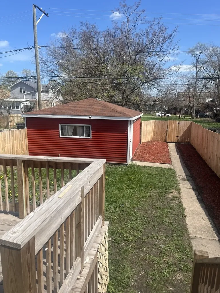 8015 South Avalon Avenue Chicago IL 60619