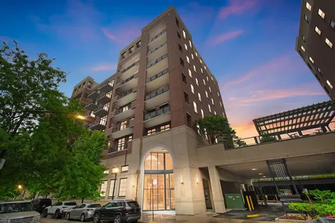 811 West 15th Place Chicago IL 60608