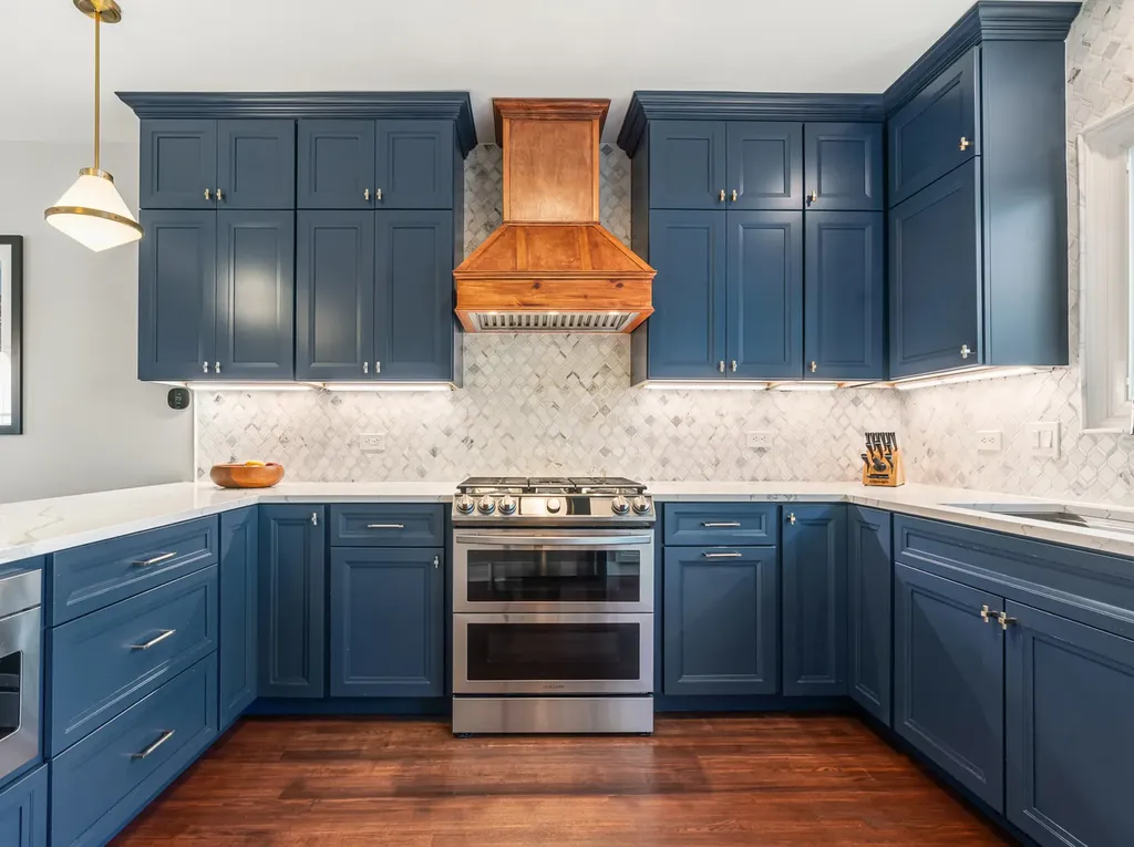 2740 North Wayne Avenue Chicago IL 60614