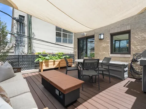 2740 North Wayne Avenue Chicago IL 60614