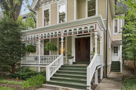 1220 Maple Avenue Evanston IL 60202