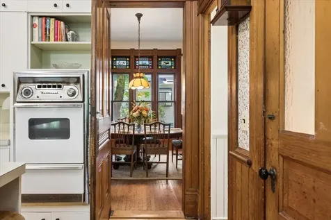 1220 Maple Avenue Evanston IL 60202
