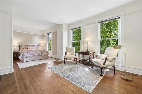 1220 Maple Avenue Evanston IL 60202