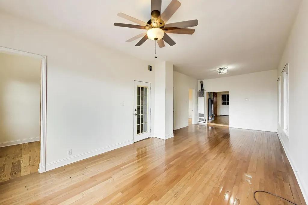 2434 West Cortland Street Chicago IL 60647
