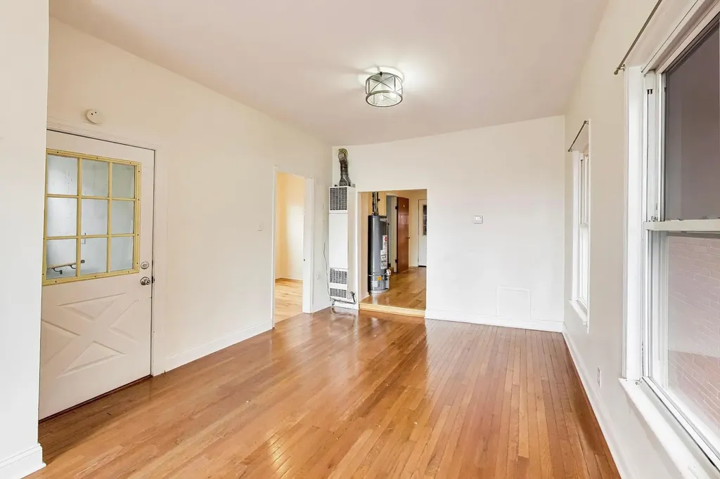 2434 West Cortland Street Chicago IL 60647