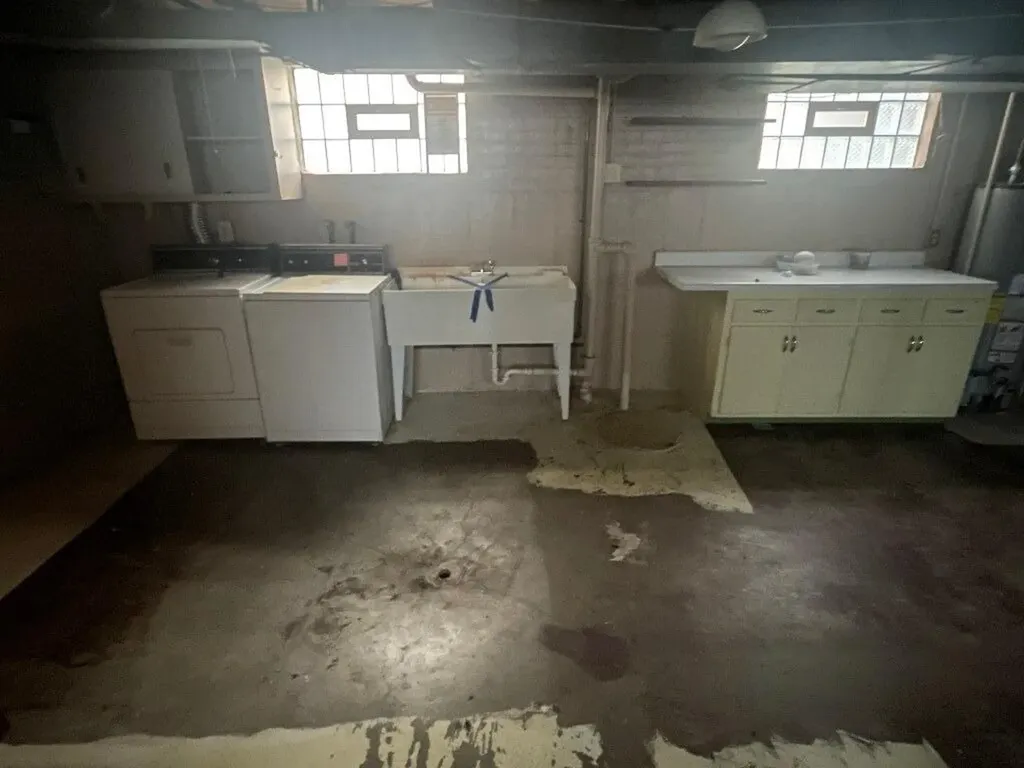 6153 South Melvina Avenue Chicago IL 60638