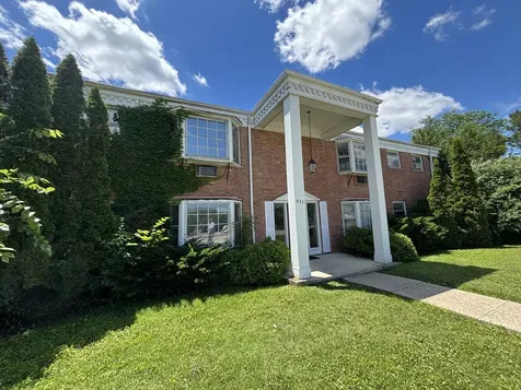 435 Burlington Avenue Downers Grove IL 60515