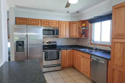 240 Brentwood Drive Des Plaines IL 60016