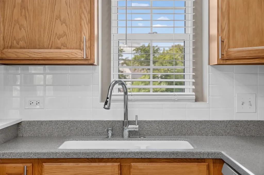 1960 Heron Avenue Schaumburg IL 60193