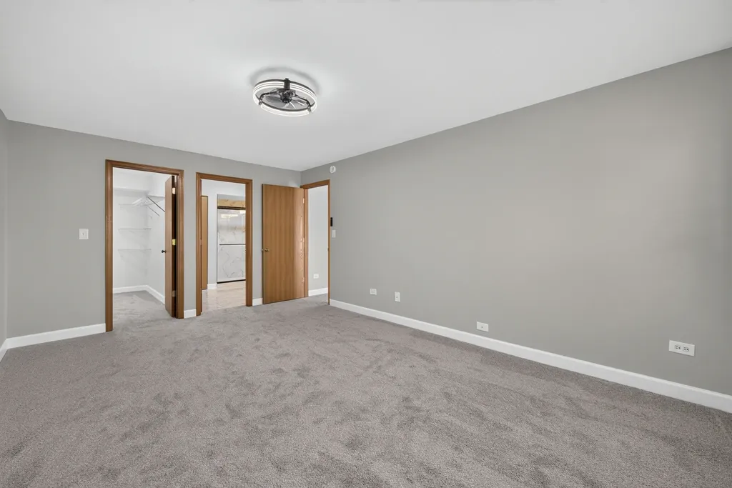 1960 Heron Avenue Schaumburg IL 60193