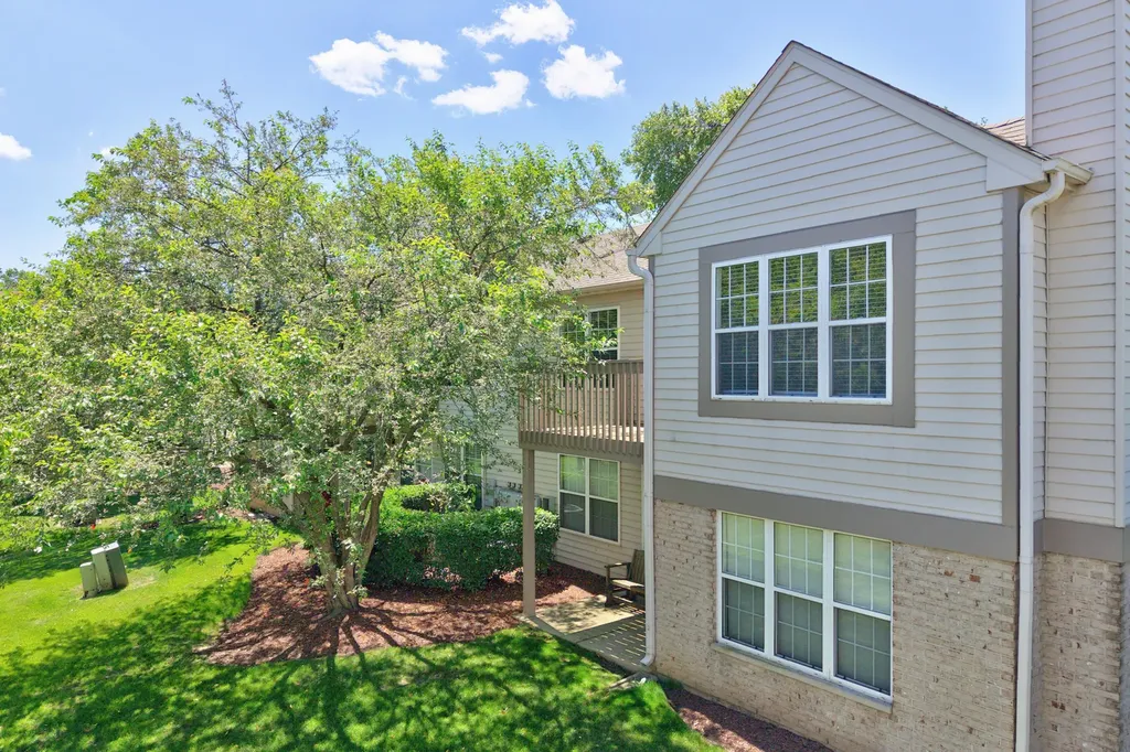 1960 Heron Avenue Schaumburg IL 60193
