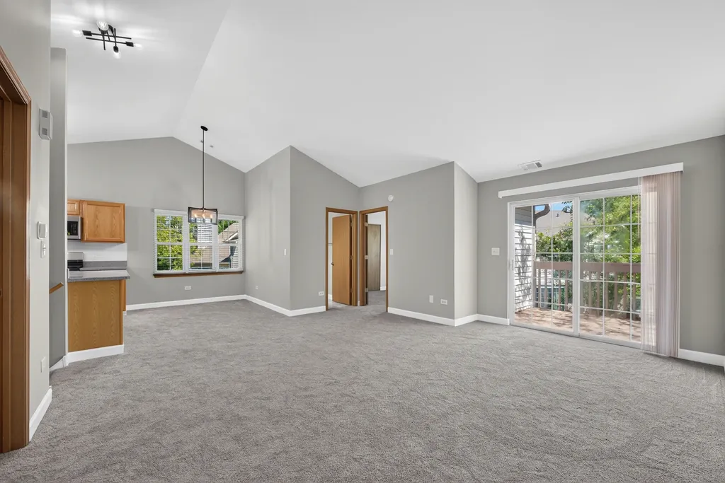 1960 Heron Avenue Schaumburg IL 60193