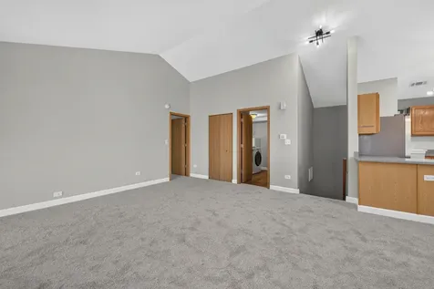1960 Heron Avenue Schaumburg IL 60193
