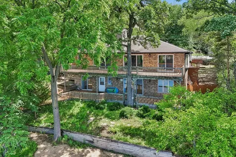 200 North Shore Drive Oakwood Hills IL 60013