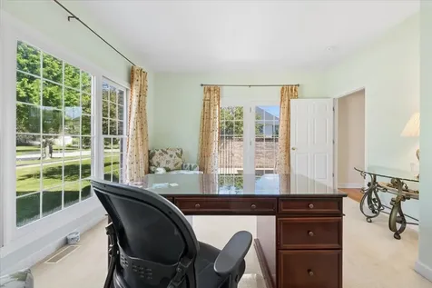 527 Mallard Point Circle North Aurora IL 60542