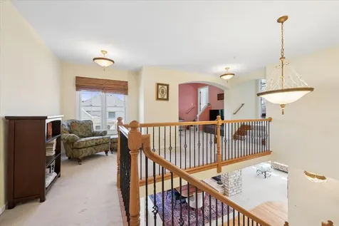 527 Mallard Point Circle North Aurora IL 60542