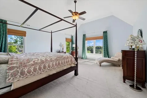 527 Mallard Point Circle North Aurora IL 60542
