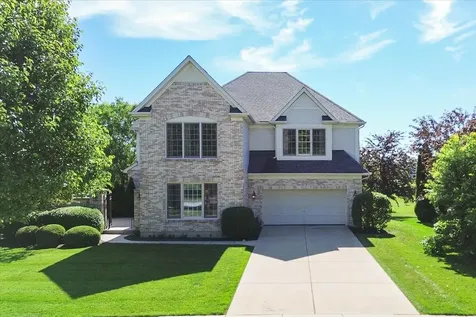 527 Mallard Point Circle North Aurora IL 60542