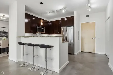 123 South Green Street Chicago IL 60607
