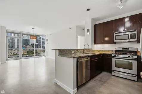 123 South Green Street Chicago IL 60607