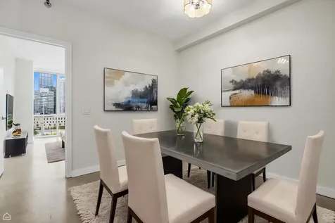 123 South Green Street Chicago IL 60607
