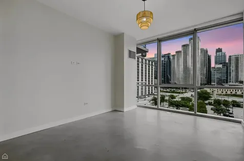 123 South Green Street Chicago IL 60607
