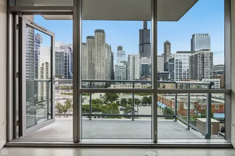 123 South Green Street Chicago IL 60607
