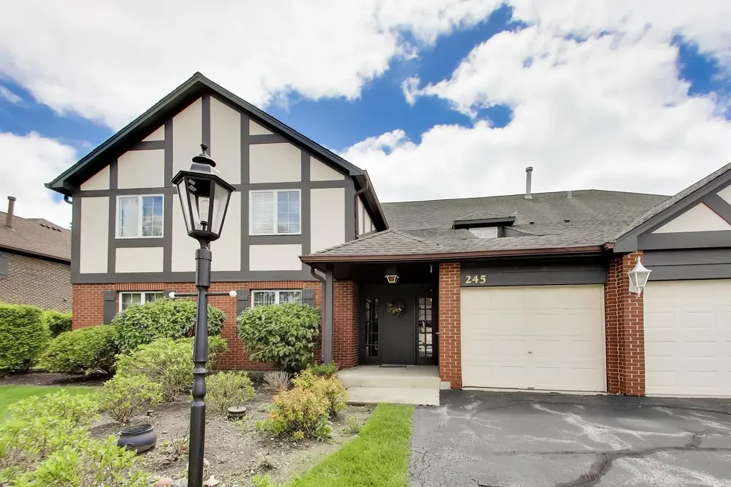 245 Windsor Lane Willowbrook IL 60527