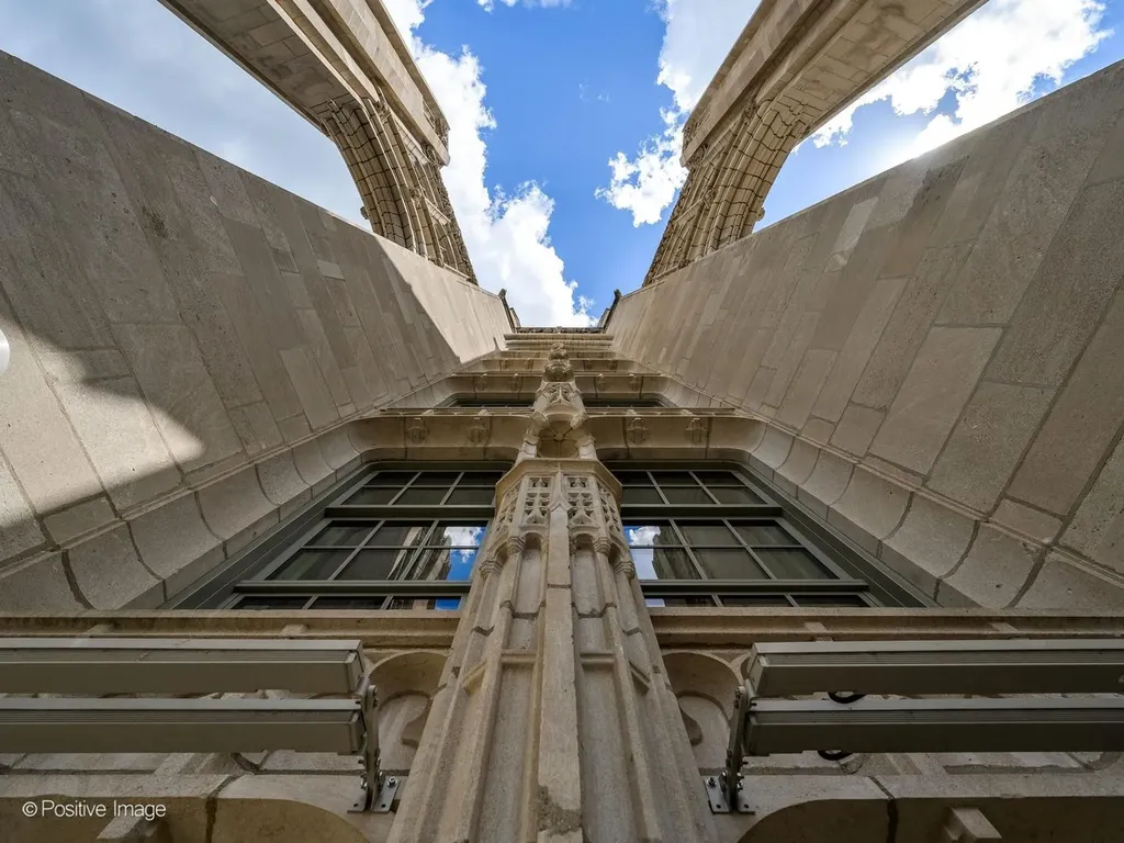 435 North Michigan Avenue Chicago IL 60611