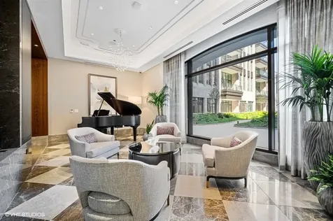 435 North Michigan Avenue Chicago IL 60611