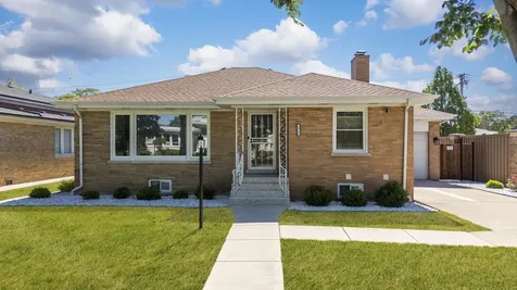 6819 North Keystone Avenue Lincolnwood IL 60712