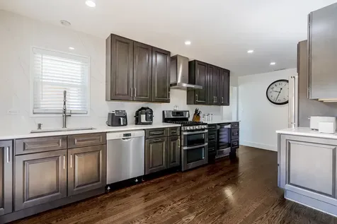 6819 North Keystone Avenue Lincolnwood IL 60712