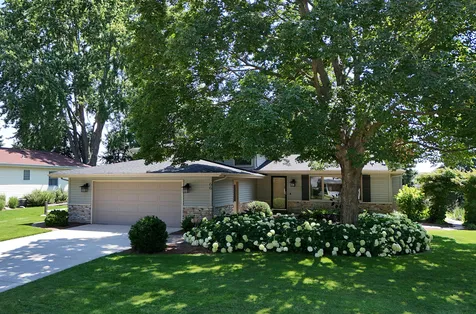 66 Feece Drive Batavia IL 60510